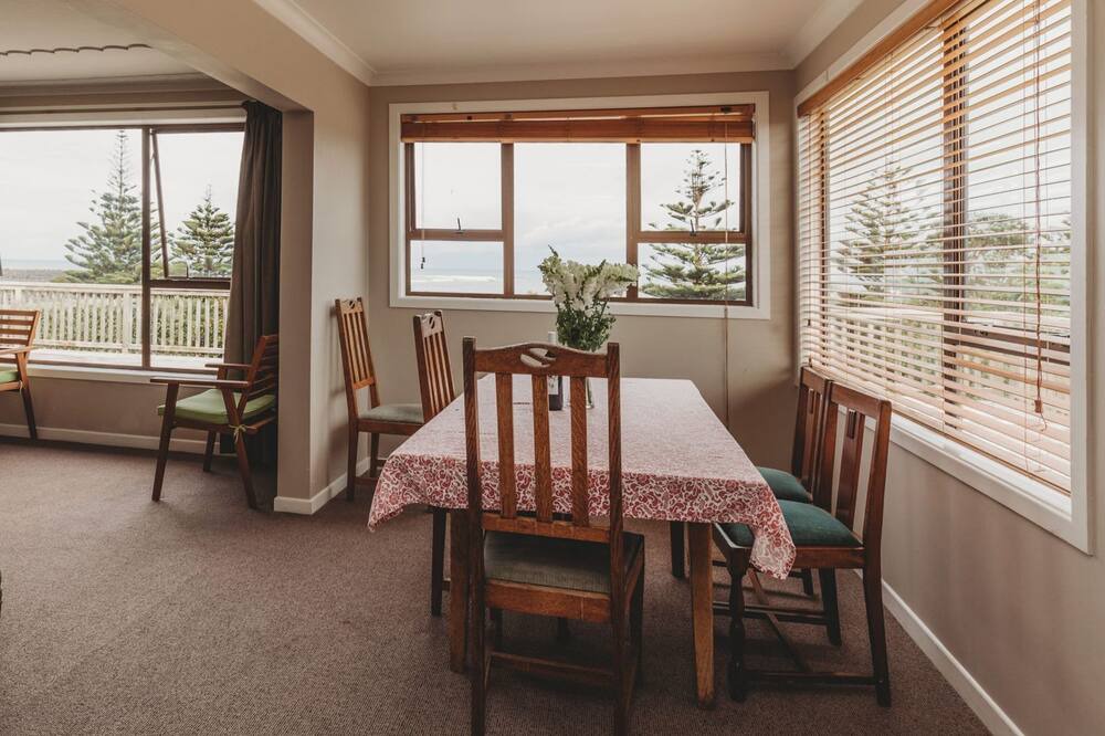 Photo of Others in Warea