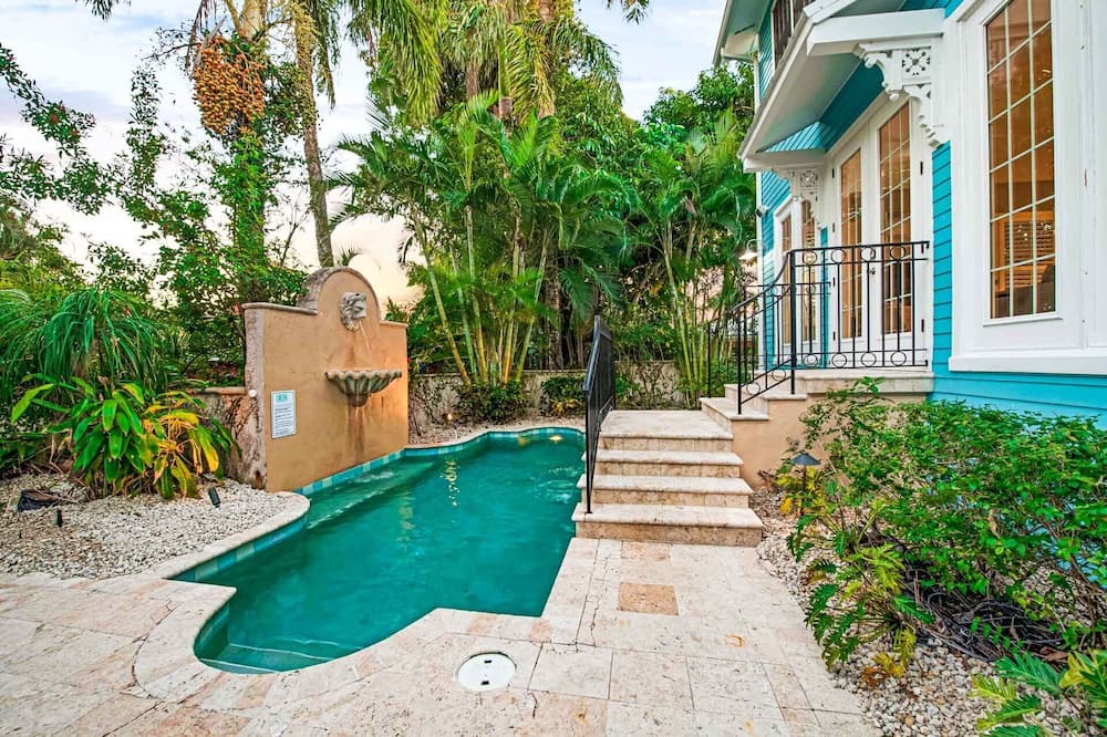Photo of Outdoor in Ringling Estates