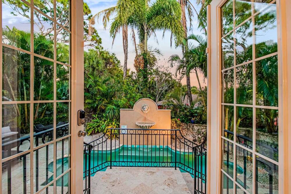 Photo of Outdoor in Ringling Estates
