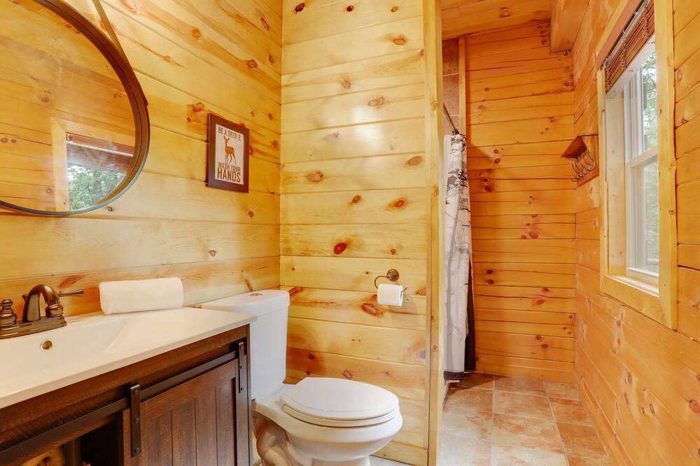 Photo of Bathroom in Hallsville