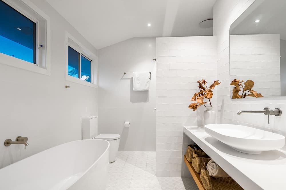 Photo of Bathroom in Suffolk Park