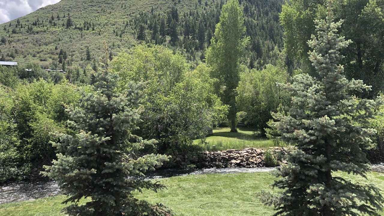 Photo of Outdoor in Samak