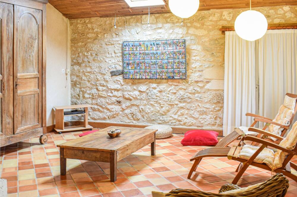Photo of Bedroom in Montcabrier