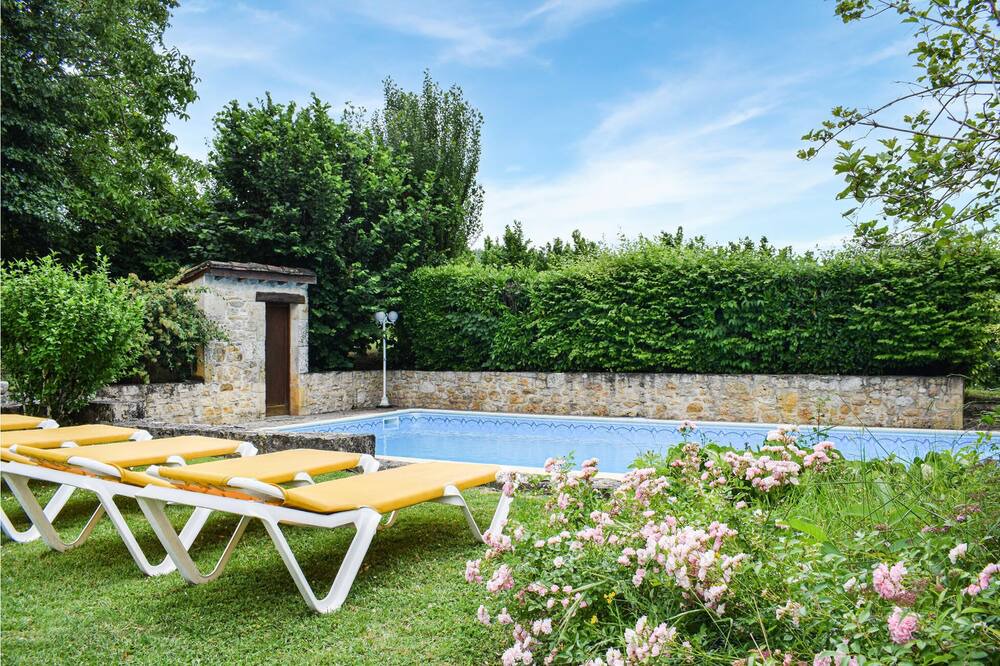 Photo of Outdoor in Montcabrier