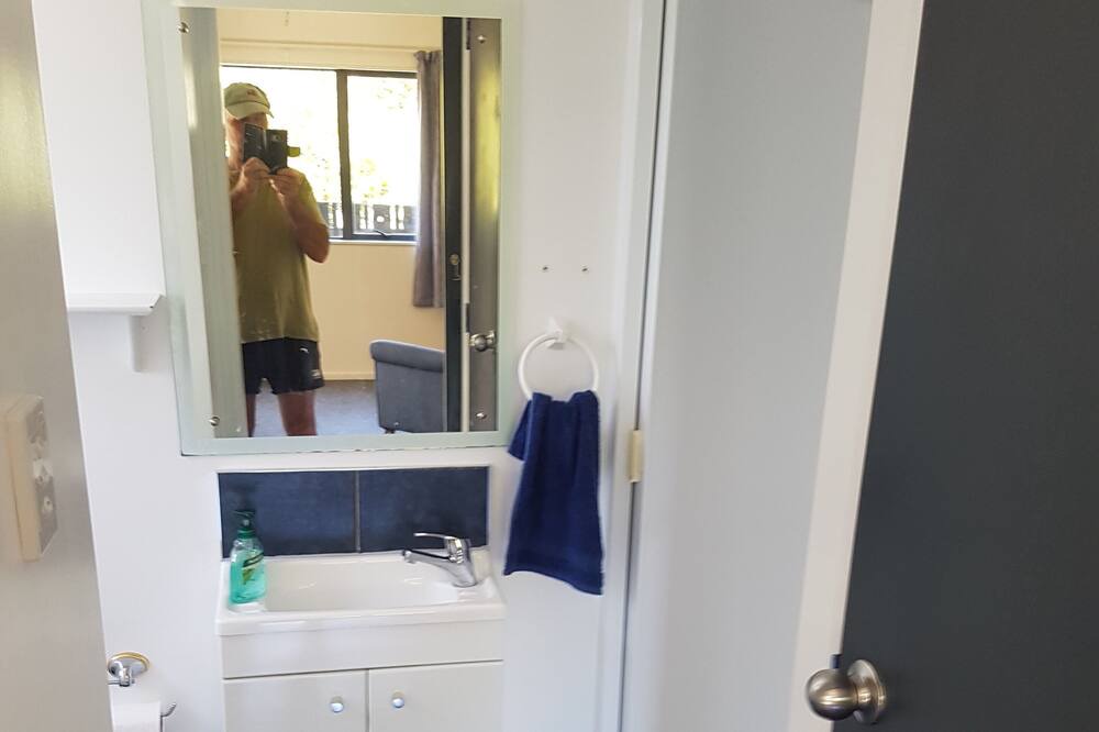 Photo of Bathroom in Rotoorangi