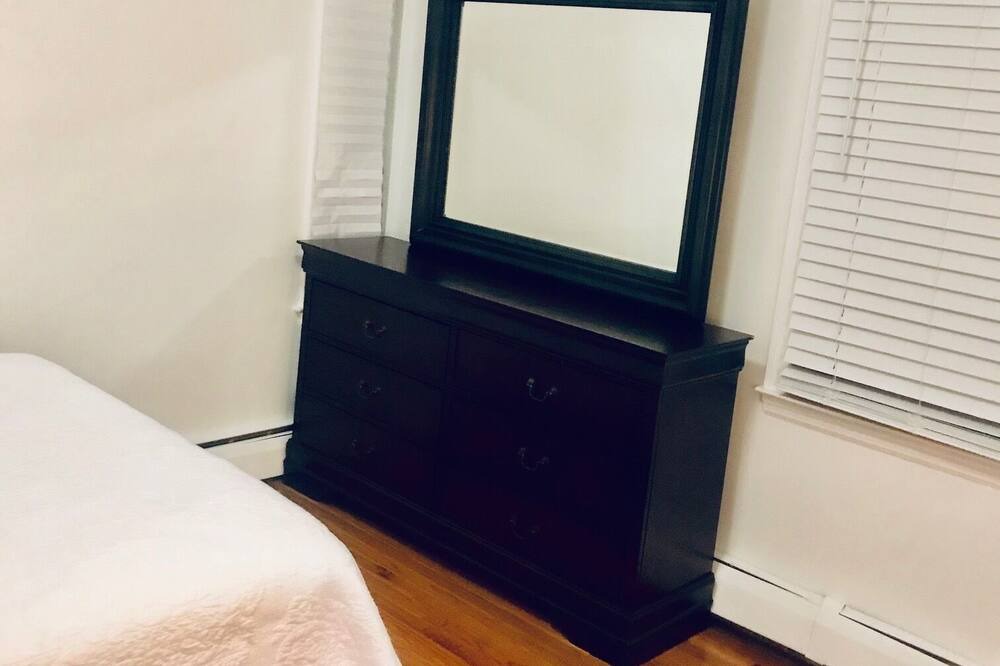 Photo of Bedroom in East Norwalk