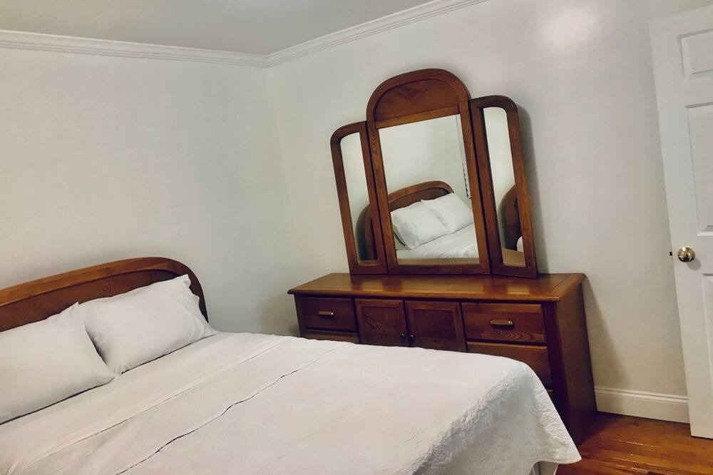 Photo of Bedroom in East Norwalk