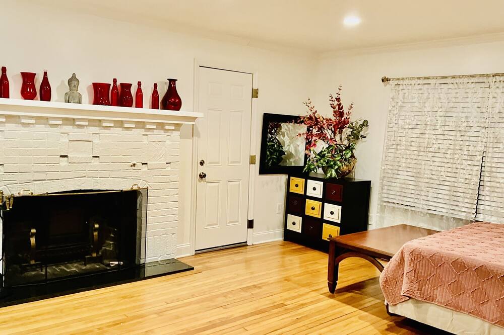 Photo of Bedroom in East Norwalk