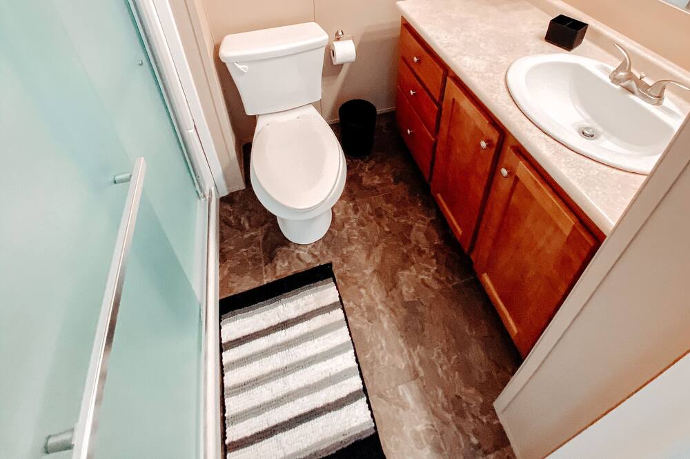 Photo of Bathroom in Opdyke West