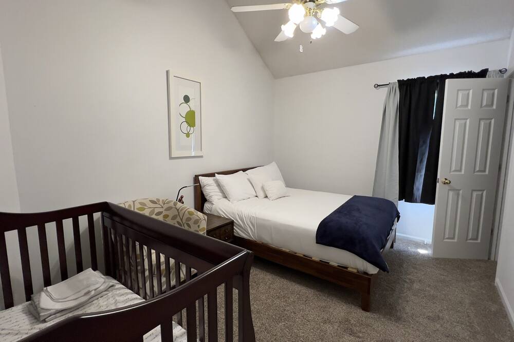 Photo of Bedroom in Olathe