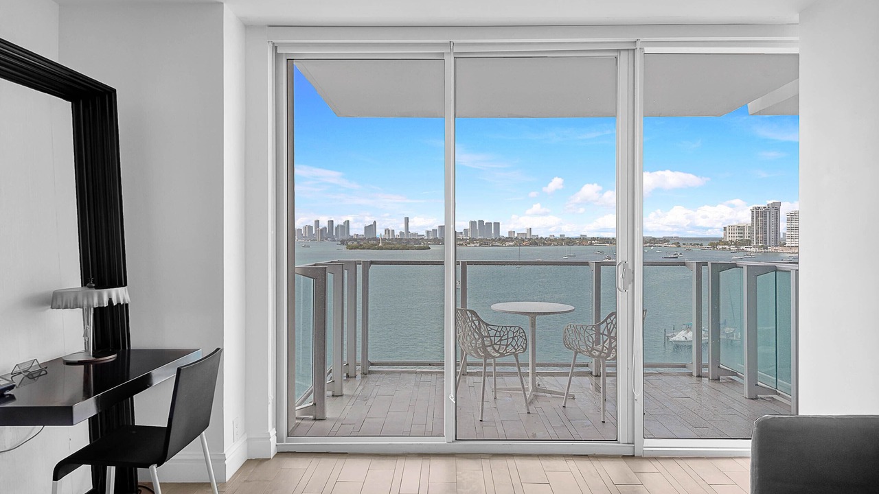 Photo of Patio Balcony in West Avenue