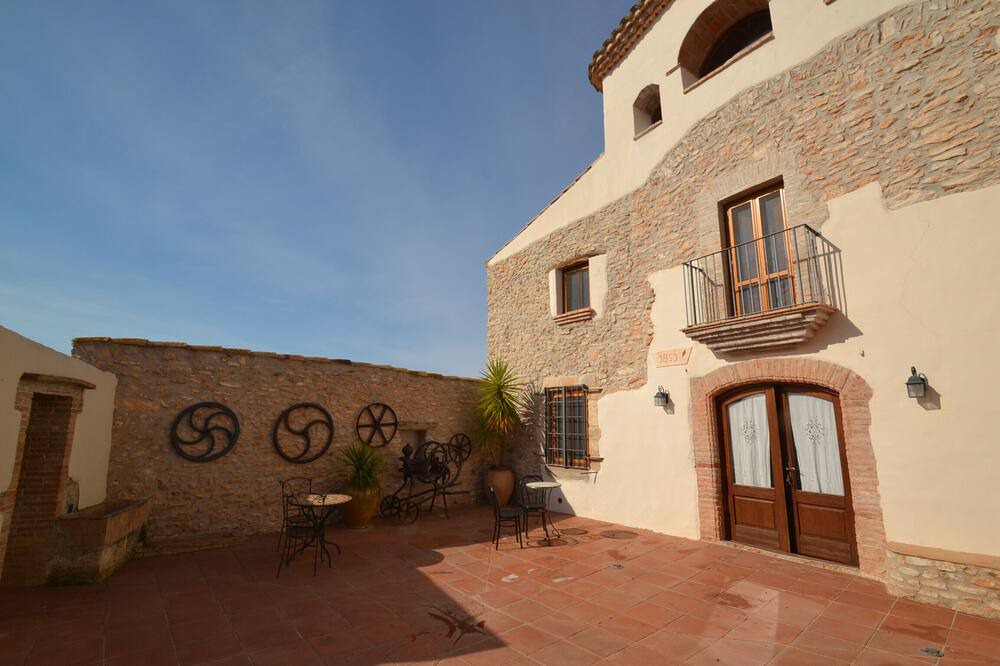 Photo of Outdoor in La Bisbal del Penedes