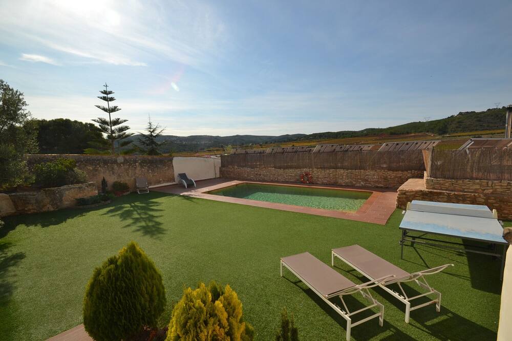 Photo of Outdoor in La Bisbal del Penedes