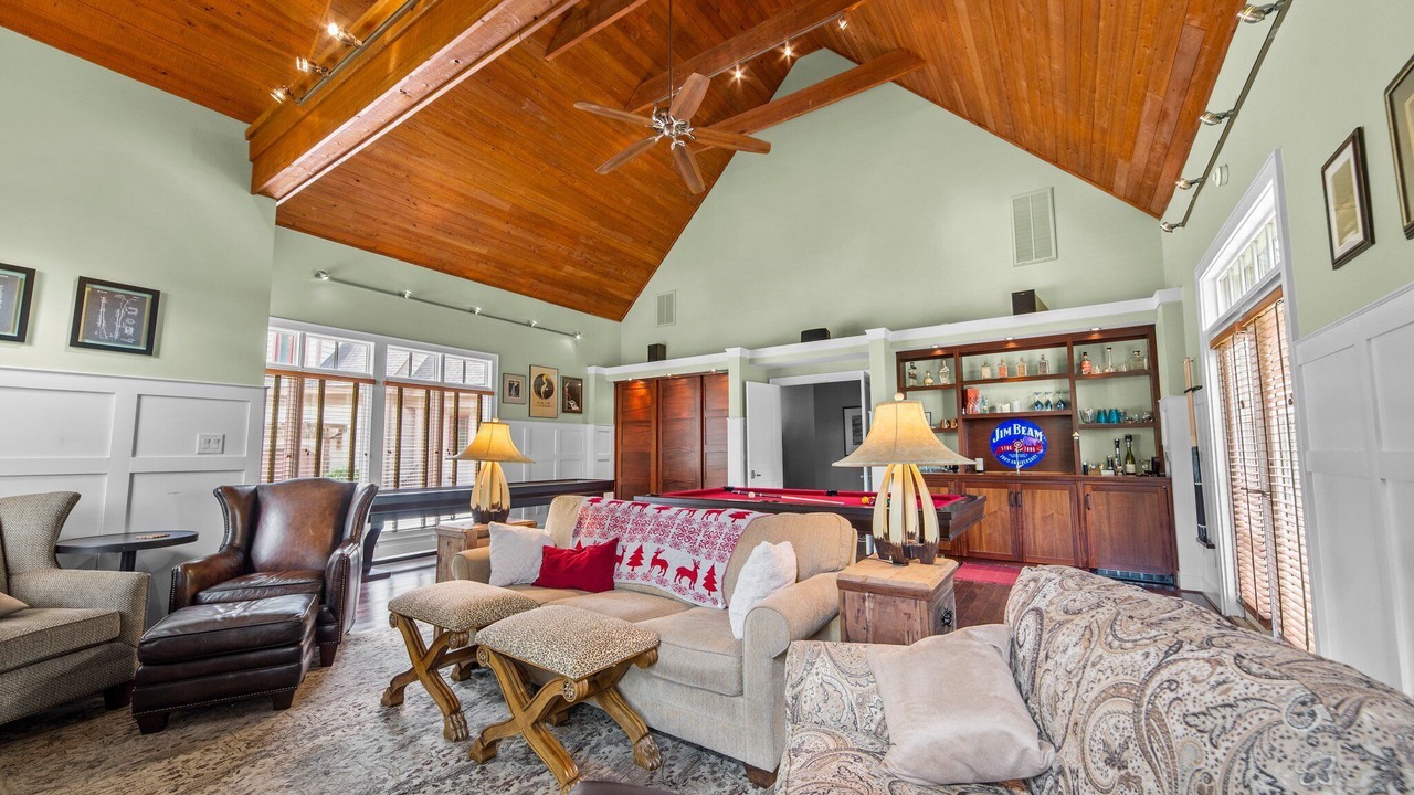 Photo of Livingroom in Minnesott Beach