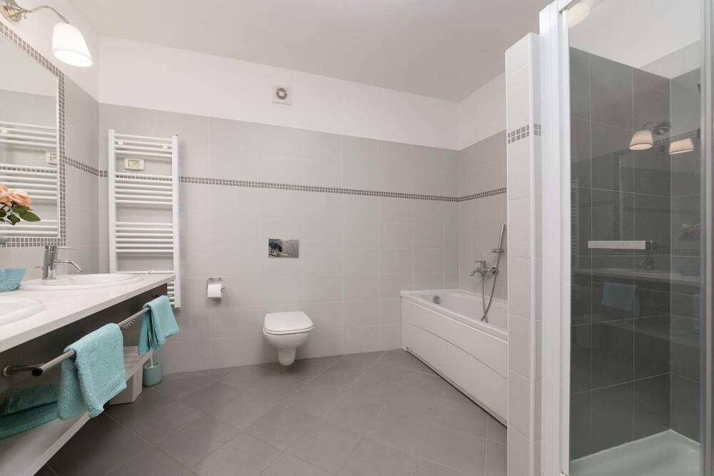 Photo of Bathroom in Valica