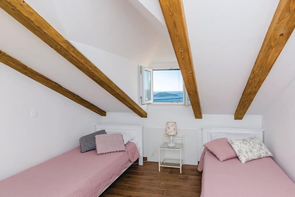 Photo of Bedroom in Brsecine