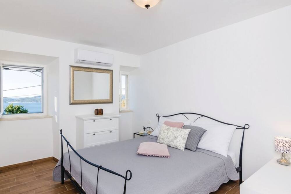 Photo of Bedroom in Brsecine