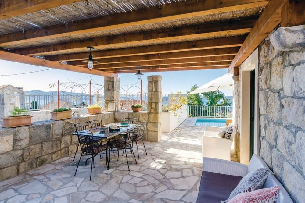 Photo of Patio Balcony in Brsecine
