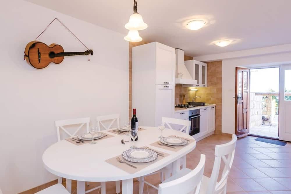 Photo of Kitchen in Brsecine