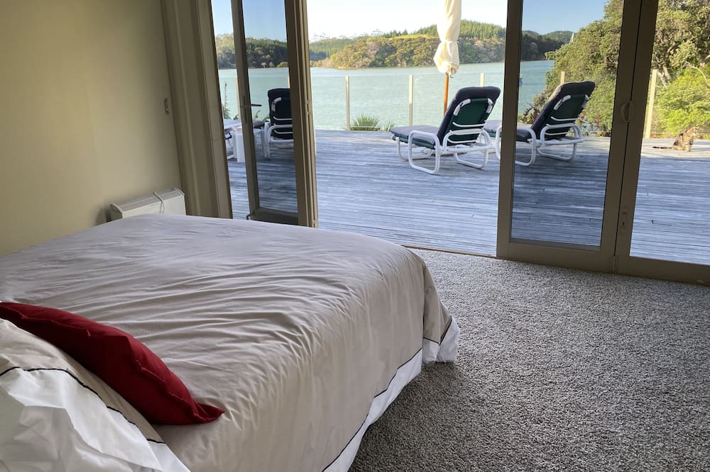 Photo of Others in Whangaruru