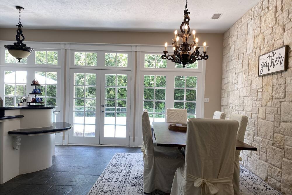 Photo of Bedroom in Montgomery
