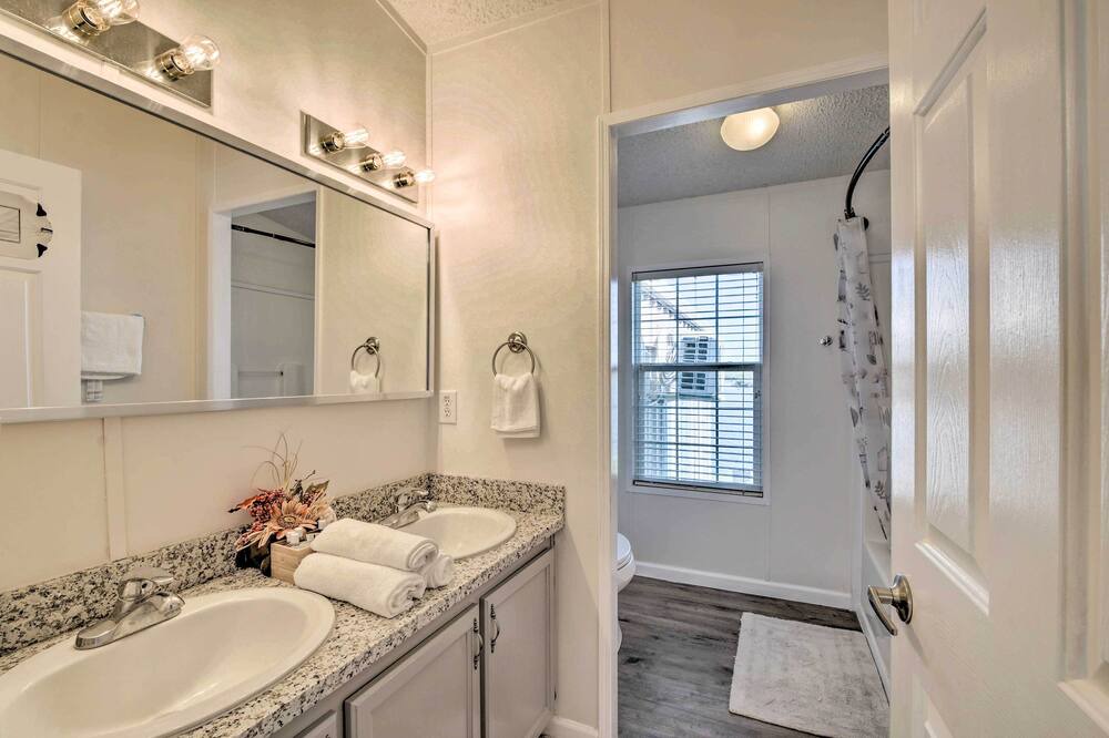 Photo of Bathroom in Onalaska