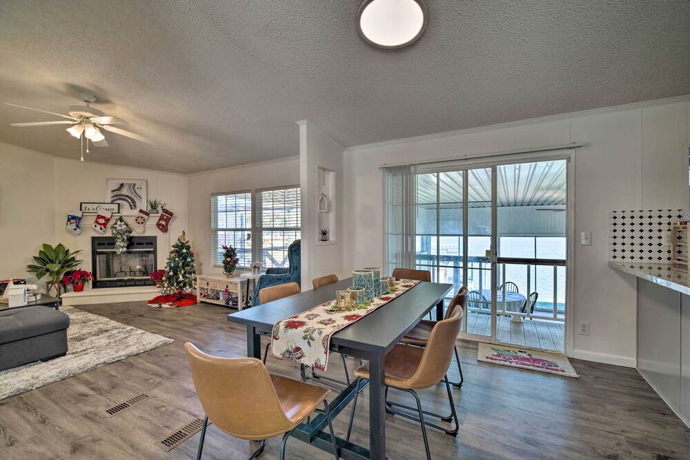 Photo of Livingroom in Onalaska