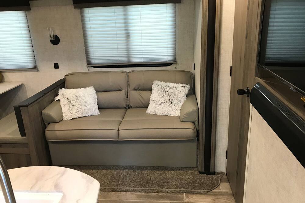 Photo of Livingroom in Eureka
