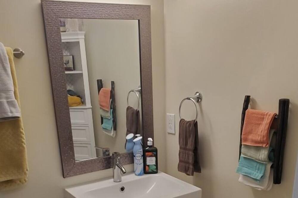 Photo of Bathroom in Martinez