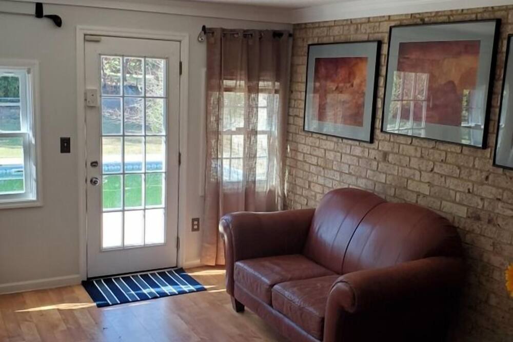 Photo of Livingroom in Martinez