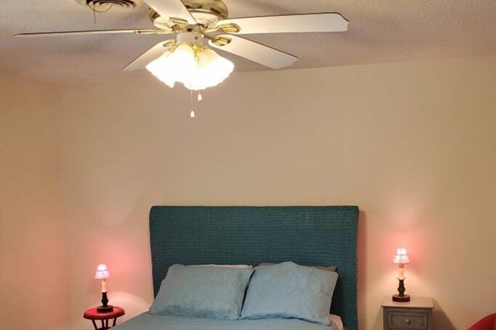 Photo of Bedroom in Martinez