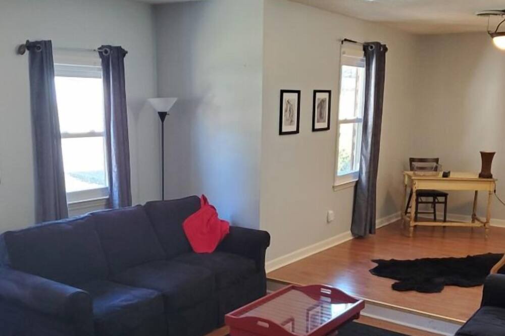 Photo of Livingroom in Martinez