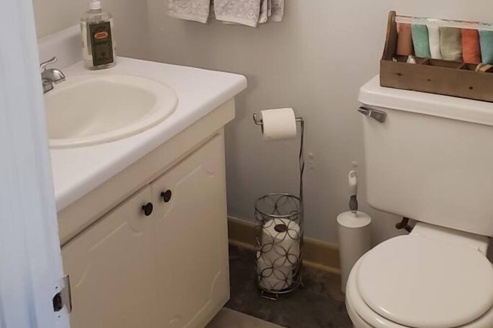 Photo of Bathroom in Martinez