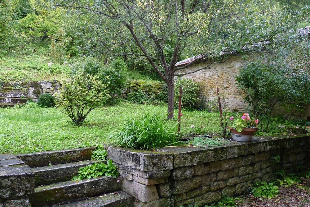 Photo of Outdoor in Saint-Amand-sur-Ornain