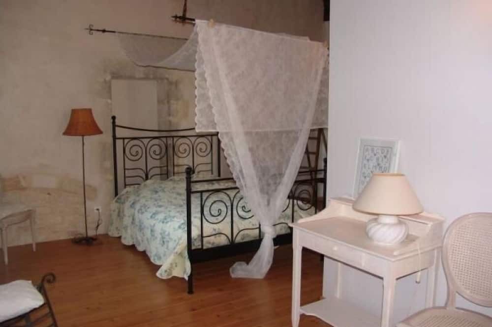 Photo of Others in Void-Vacon