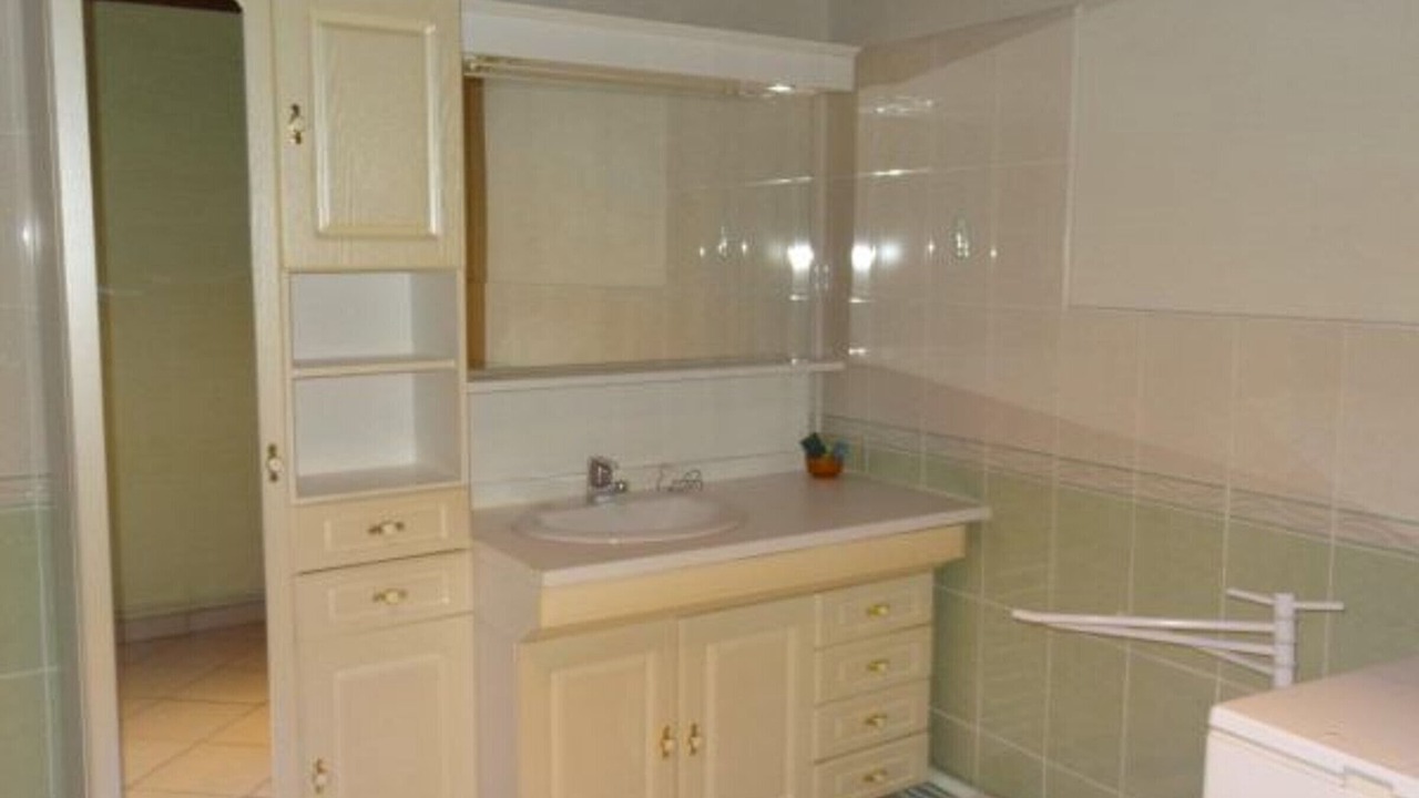 Photo of Bathroom in Reffroy