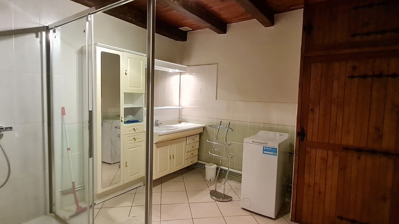 Photo of Bathroom in Reffroy