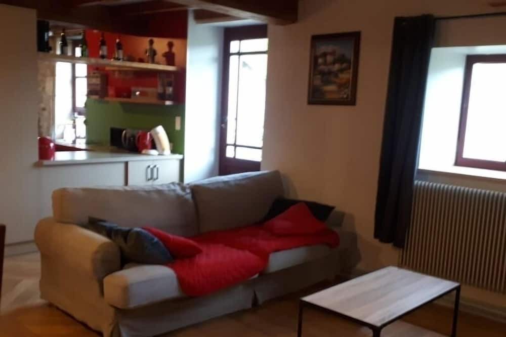 Photo of Livingroom in Mauvages