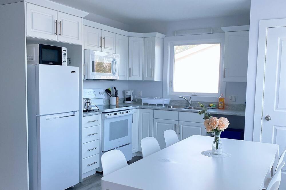 Photo of Kitchen in Brackley Beach