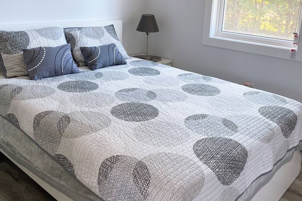 Photo of Bedroom in Brackley Beach