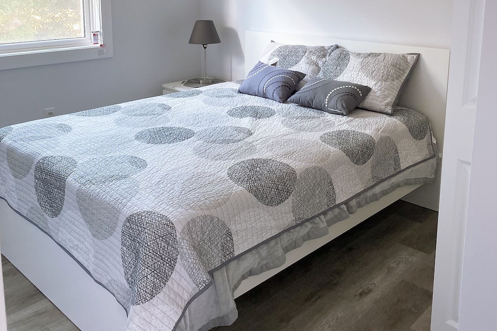 Photo of Bedroom in Brackley Beach
