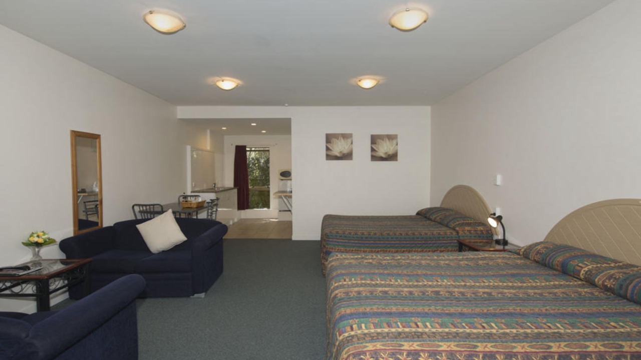 Photo of Others in Hamilton Lake