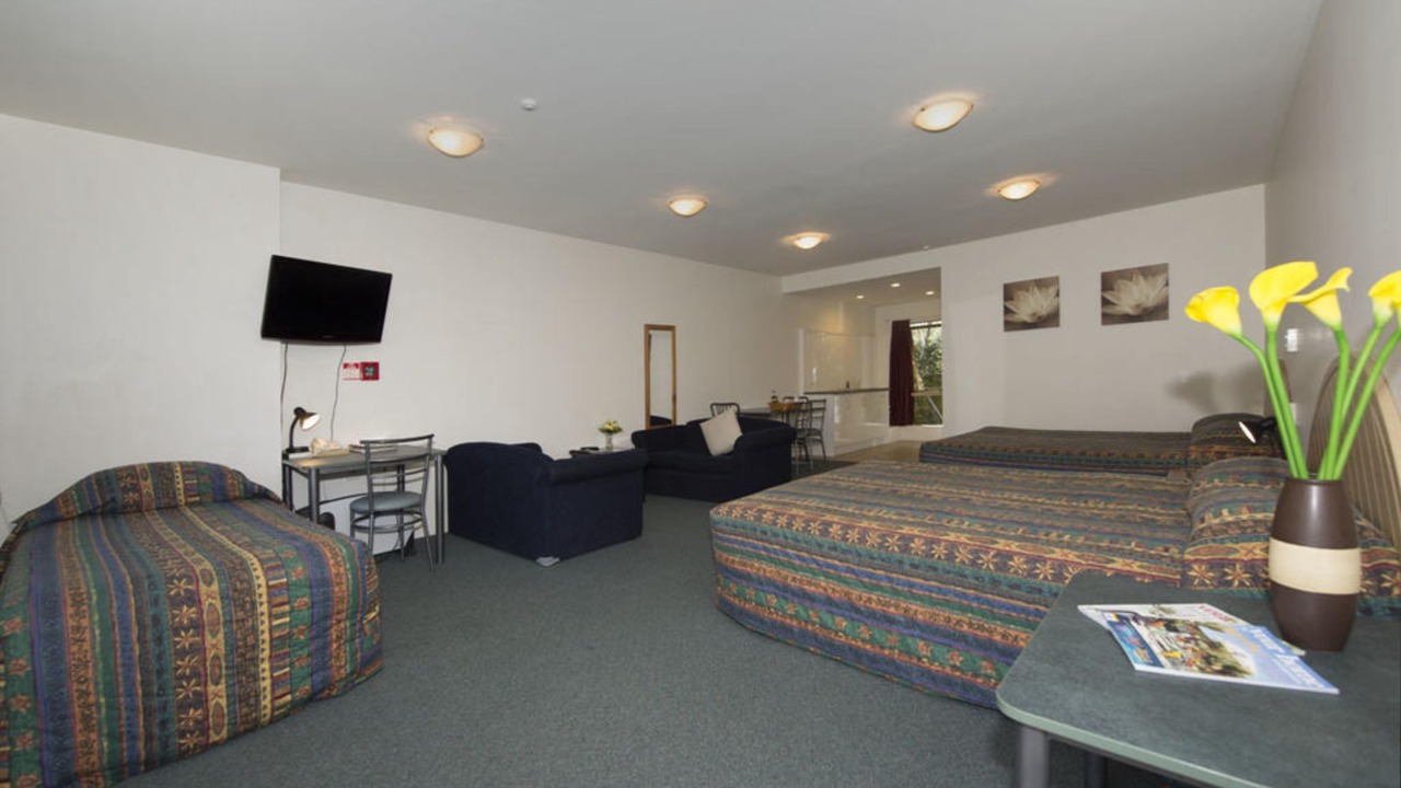 Photo of Others in Hamilton Lake