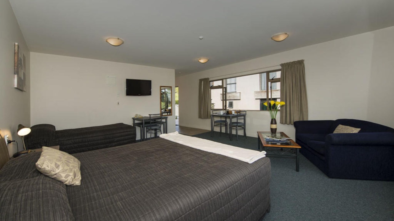 Photo of Others in Hamilton Lake