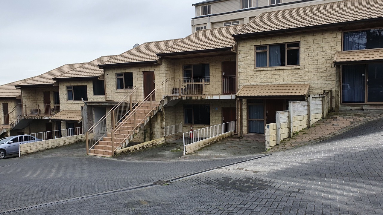 Photo of Outdoor in Hamilton Lake