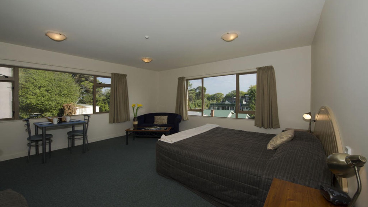 Photo of Others in Hamilton Lake