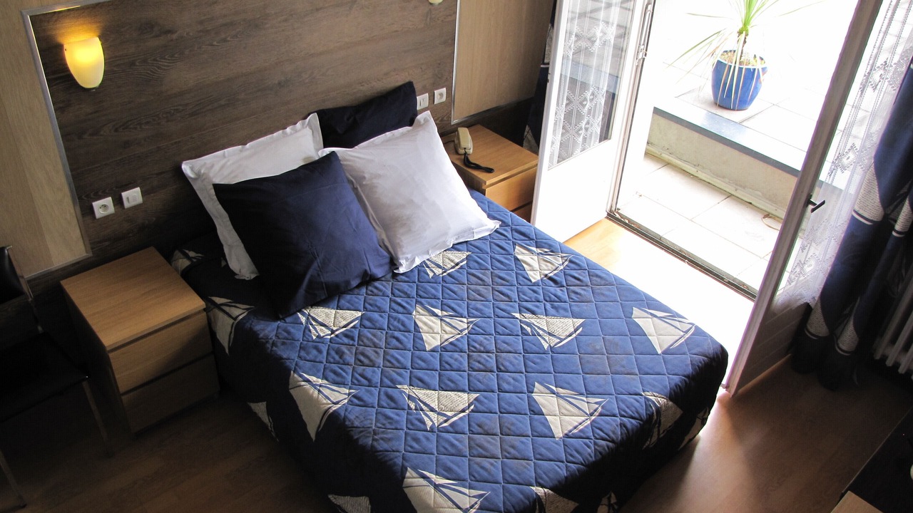 Photo of Bedroom in Crach