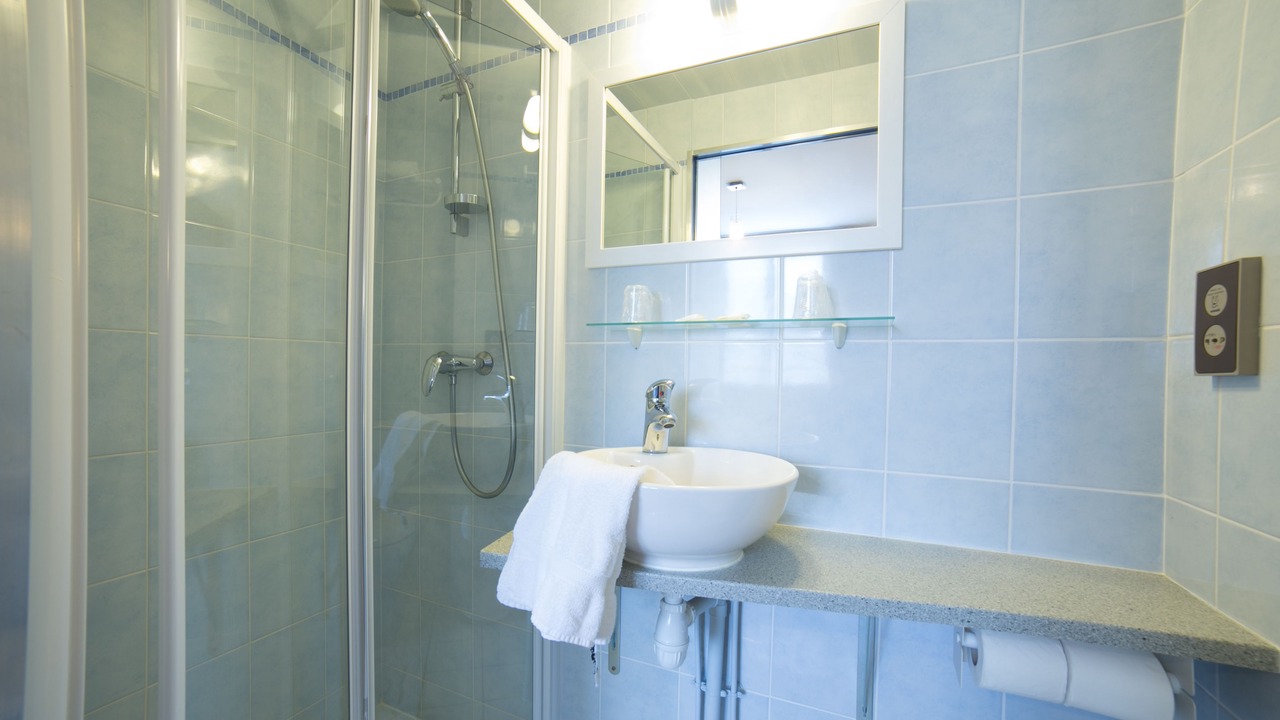 Photo of Others in Crach