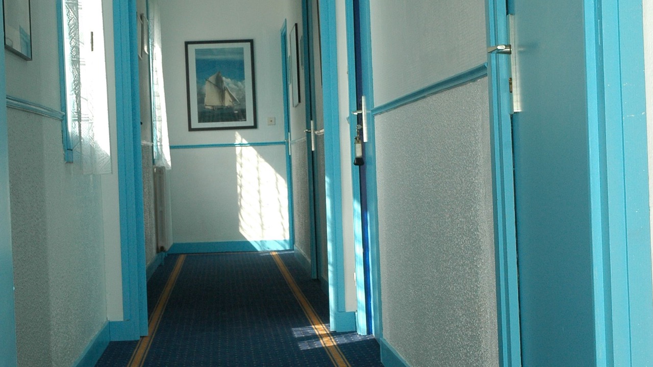 Photo of Others in Crach