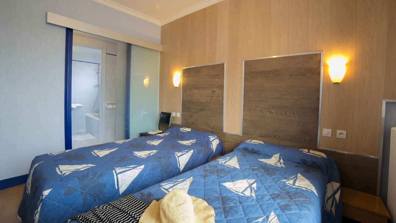 Photo of Bedroom in Crach